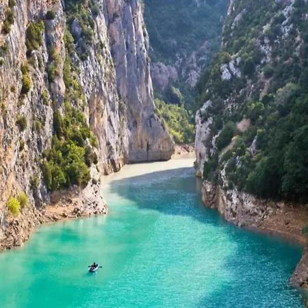 Charming In Lavandou Walking Distance To Le Lavandou